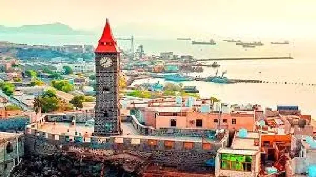 طلق ناري ووفاة بلا جروح… لغزٌ يُحير أمن عدن والضحايا فتاتين!